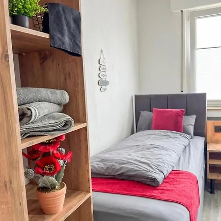 公寓 Livemore24 - Apartment 1 In Gladbeck Wlan - Smart-Tv - 24-7 Check-In Und Kueche 格拉德贝克