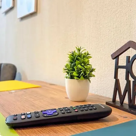 Appartement Livemore24 - 1 In Wlan - Smart-tv - 24-7 Check-in Und Kueche