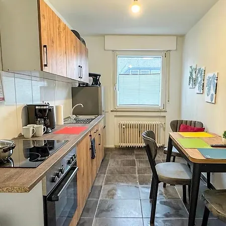 Livemore24 - Apartment 1 In Gladbeck Wlan - Smart-Tv - 24-7 Check-In Und Kueche