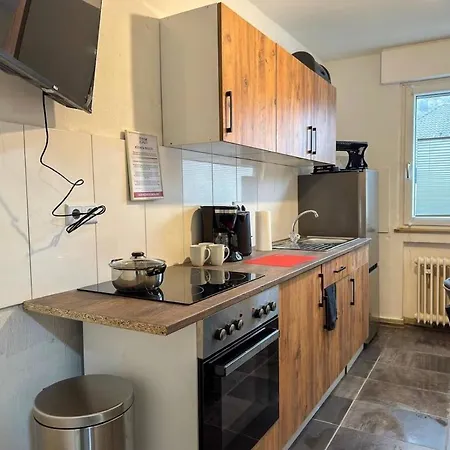 Livemore24 - Apartment 1 In Gladbeck Wlan - Smart-Tv - 24-7 Check-In Und Kueche 公寓 *