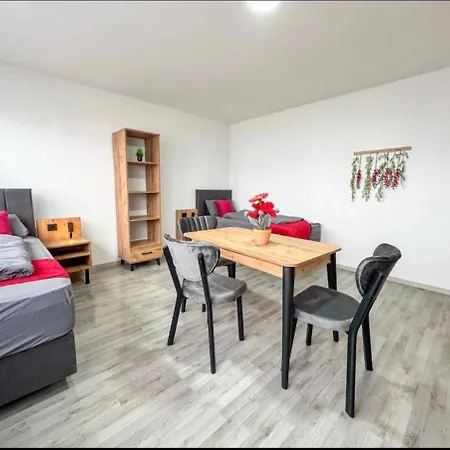 Livemore24 - Apartment 1 In Gladbeck Wlan - Smart-Tv - 24-7 Check-In Und Kueche 公寓