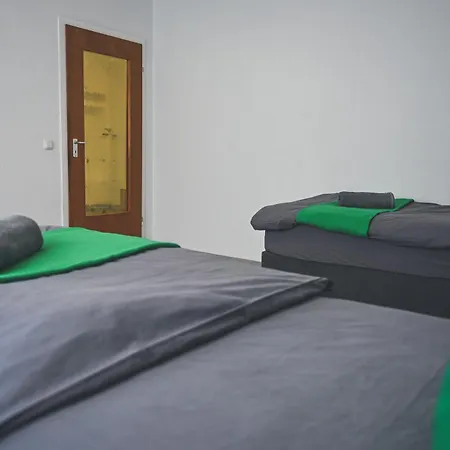 Livemore24 - 1 In Wlan - Smart-tv - 24-7 Check-in Und Kueche Gladbeck