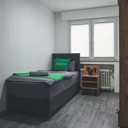 Livemore24 - 1 In Wlan - Smart-tv - 24-7 Check-in Und Kueche Lejlighed