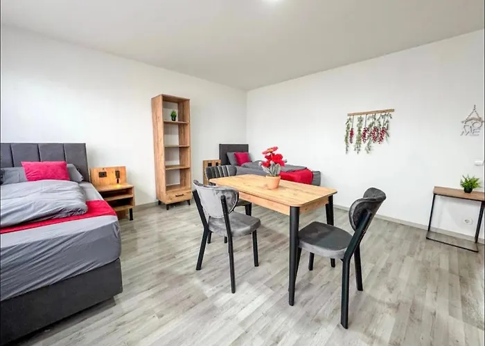 Livemore24 - Apartment 1 In Gladbeck Wlan - Smart-Tv - 24-7 Check-In Und Kueche 公寓